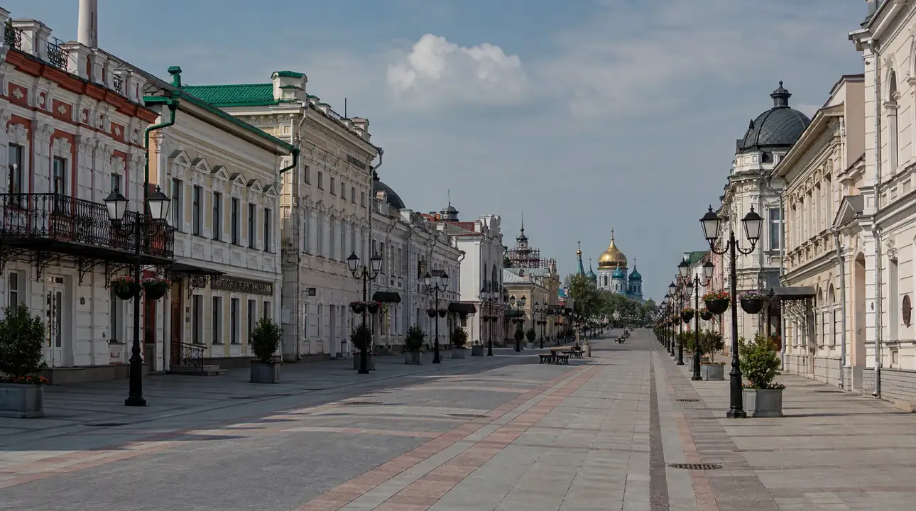 Губернатор Омской области объяснил ограничения на продажу топлива на АЗС